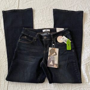 YMI WannaBettaButt Flare Jeans 9/29  NWT